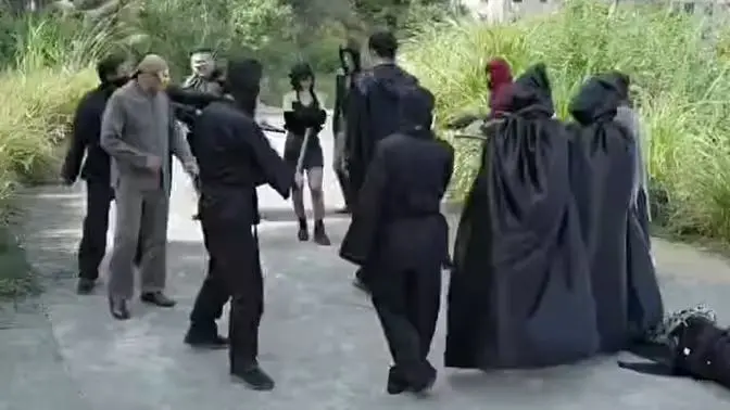 《我的保镖很能打》:爆笑动作喜剧,看肌肉猛男如何守护娇弱大小姐!